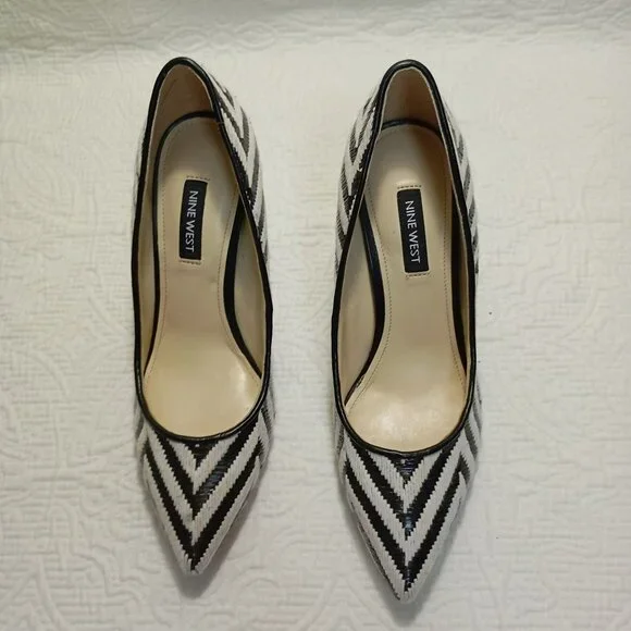 Nine West Stilettos Heels Size 6M Black & White Chevron Pointed Toe Womens - Picture 3 of 10